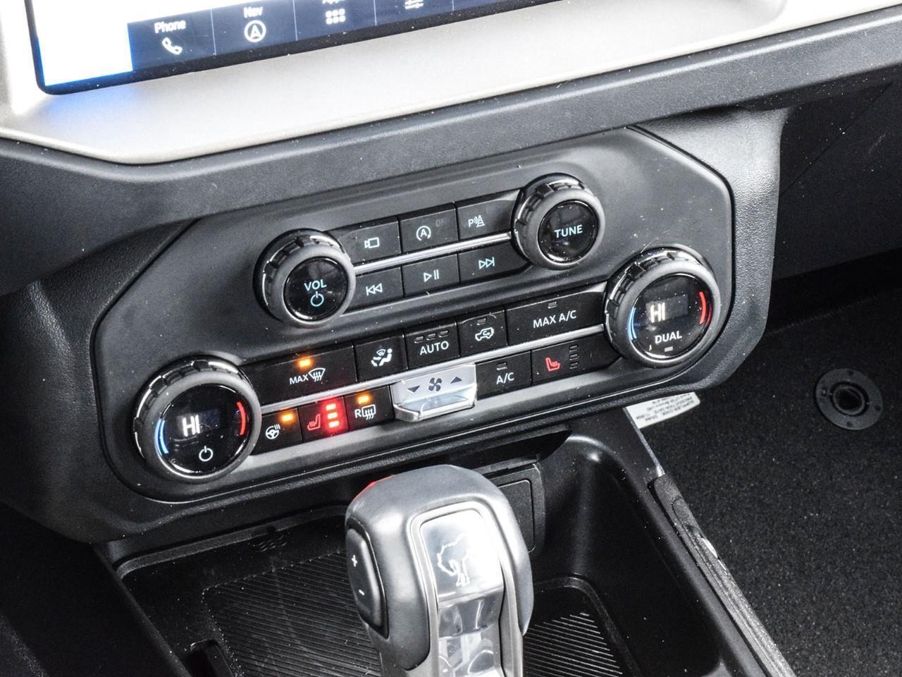 2025 Ford Bronco Outer Banks 5.99% for 84 Months O.A.C   314A Photo