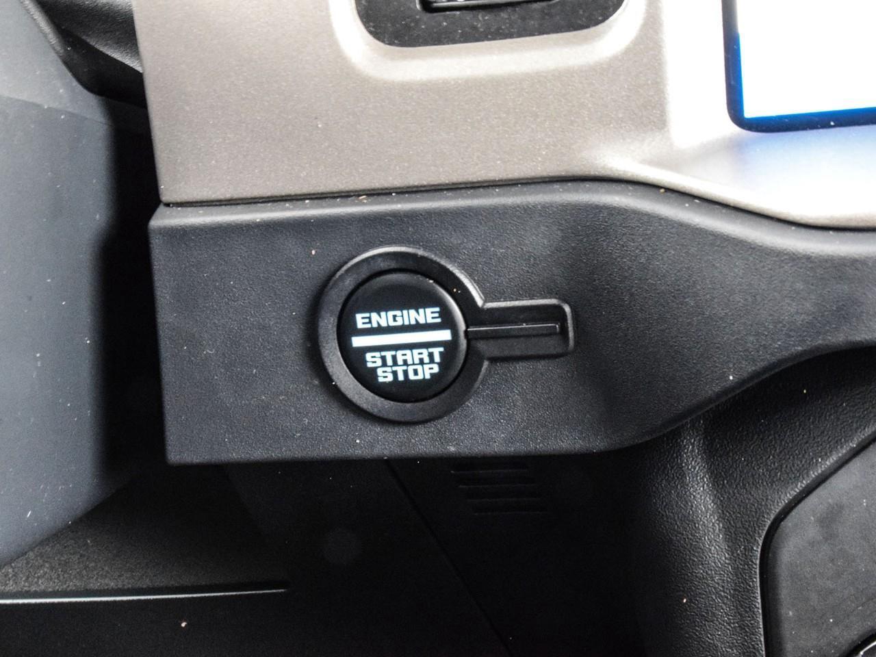 2025 Ford Bronco Outer Banks 5.99% for 84 Months O.A.C   314A Photo