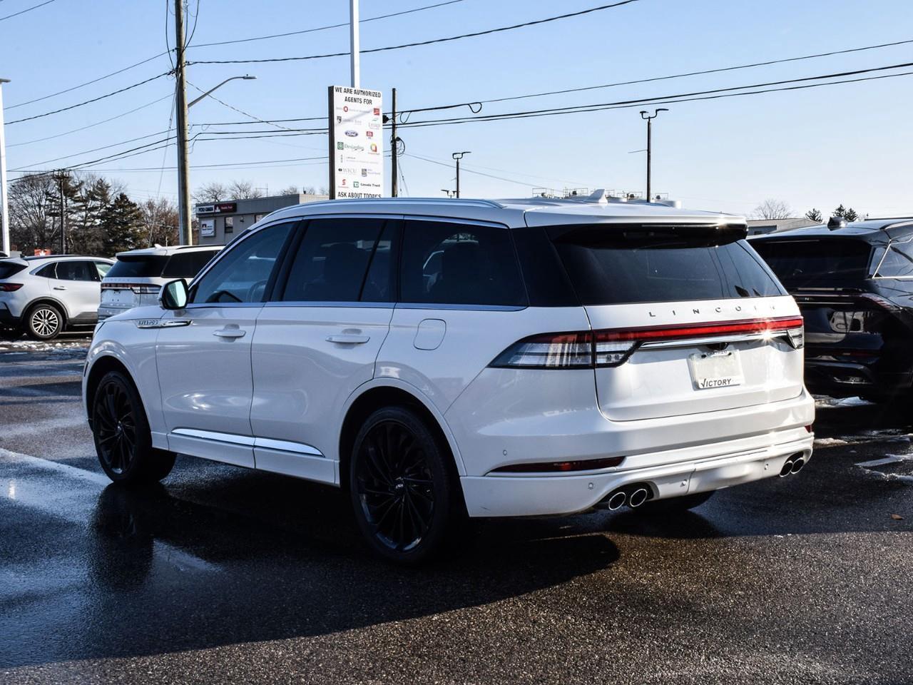 2022 Lincoln Aviator Reserve Class IV Tow   Illumination Package Photo3