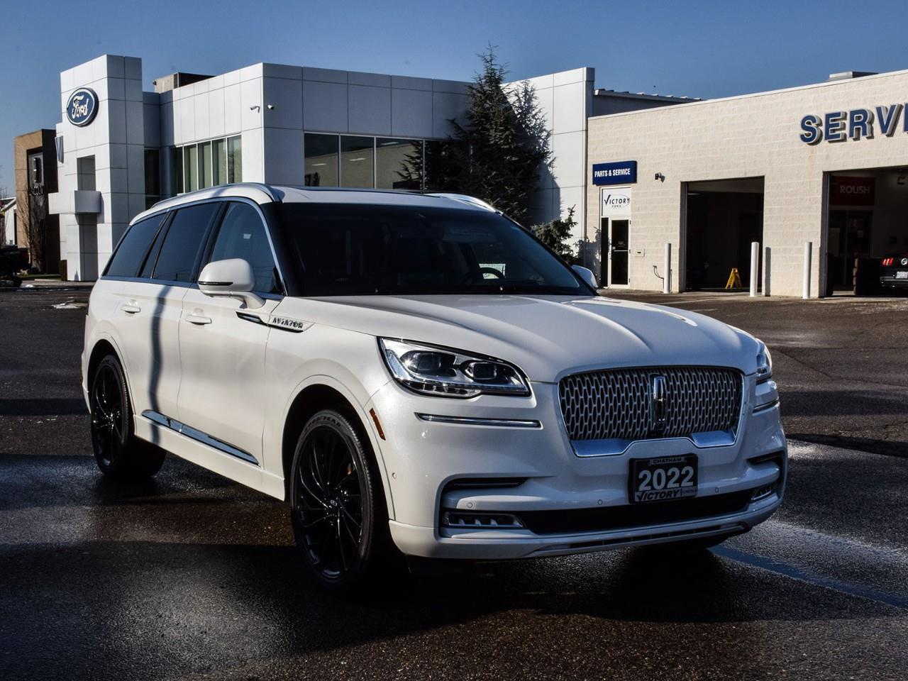 2022 Lincoln Aviator Reserve Class IV Tow   Illumination Package Photo