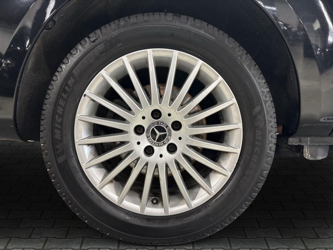 2020 Mercedes-Benz Metris Passenger Van Clean Carfax/ 8 Seater/Leather/Back up Cam/Lane As Photo