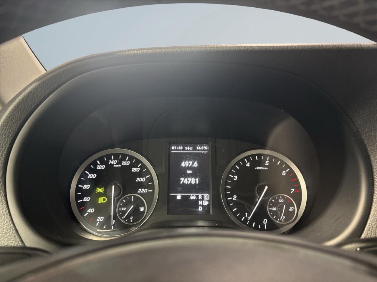 2020 Mercedes-Benz Metris Passenger Van Clean Carfax/ 8 Seater/Leather/Back up Cam/Lane As Photo