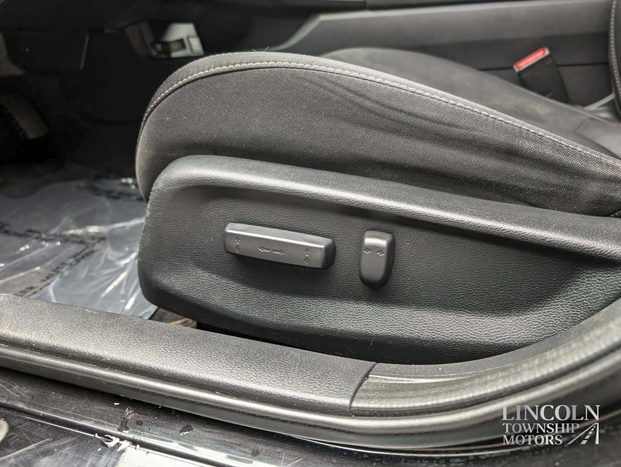 2020 Honda Civic Sedan EX Photo