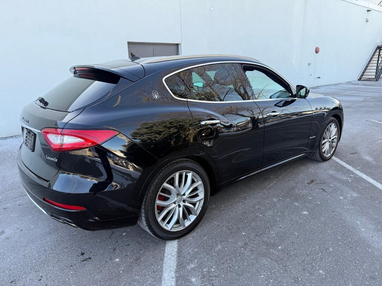 2019 Maserati Levante GranLusso 3.0L 2019 Maserati Levante, Gran Luso Photo4