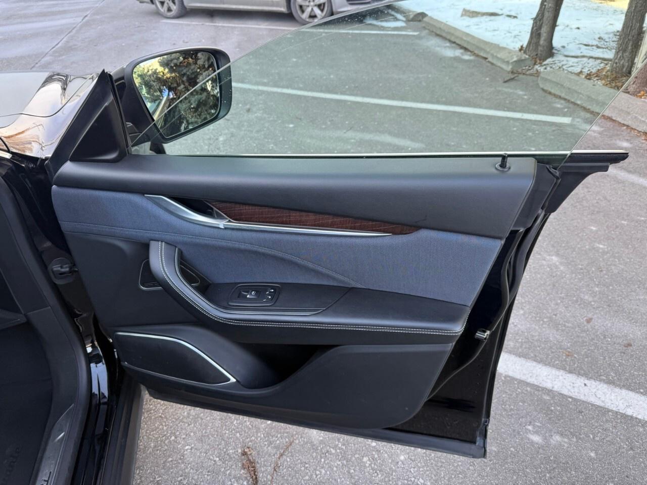 2019 Maserati Levante GranLusso 3.0L 2019 Maserati Levante, Gran Luso Photo