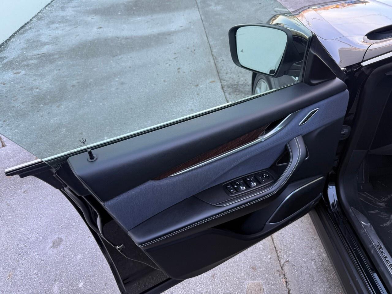 2019 Maserati Levante GranLusso 3.0L 2019 Maserati Levante, Gran Luso Photo