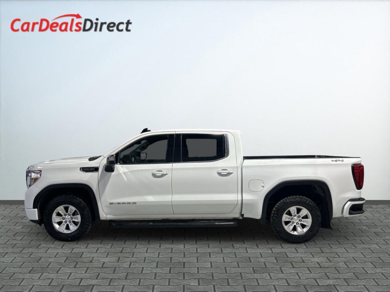 2022 GMC 1500 SLT 4x4  Clean Carfax/Android Car Play/B Cam/Crew Photo2