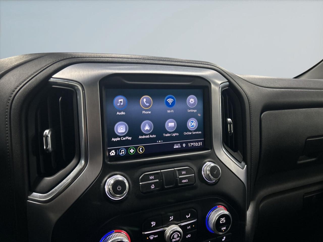 2022 GMC 1500 SLT 4x4  Clean Carfax/Android Car Play/B Cam/Crew Photo