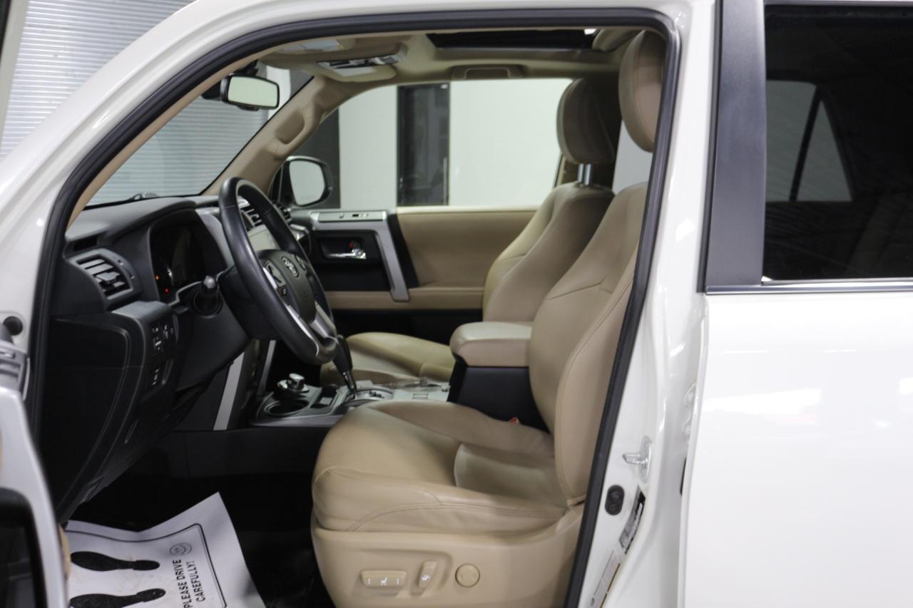 2021 Toyota 4Runner 4WD LIMITED NAVIGATION REAR CAMERA 7 PASSENGER Photo