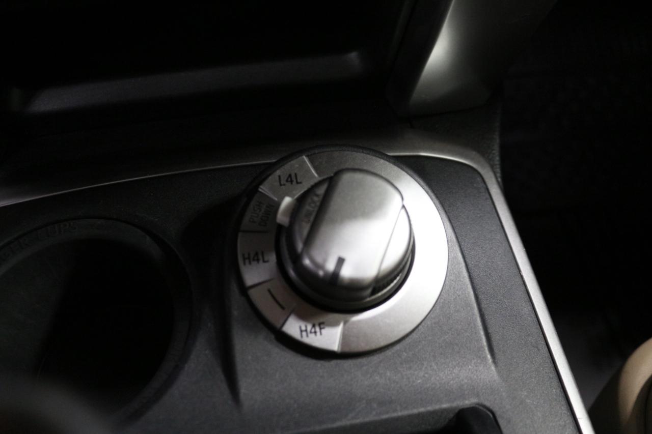 2021 Toyota 4Runner 4WD LIMITED NAVIGATION REAR CAMERA 7 PASSENGER Photo