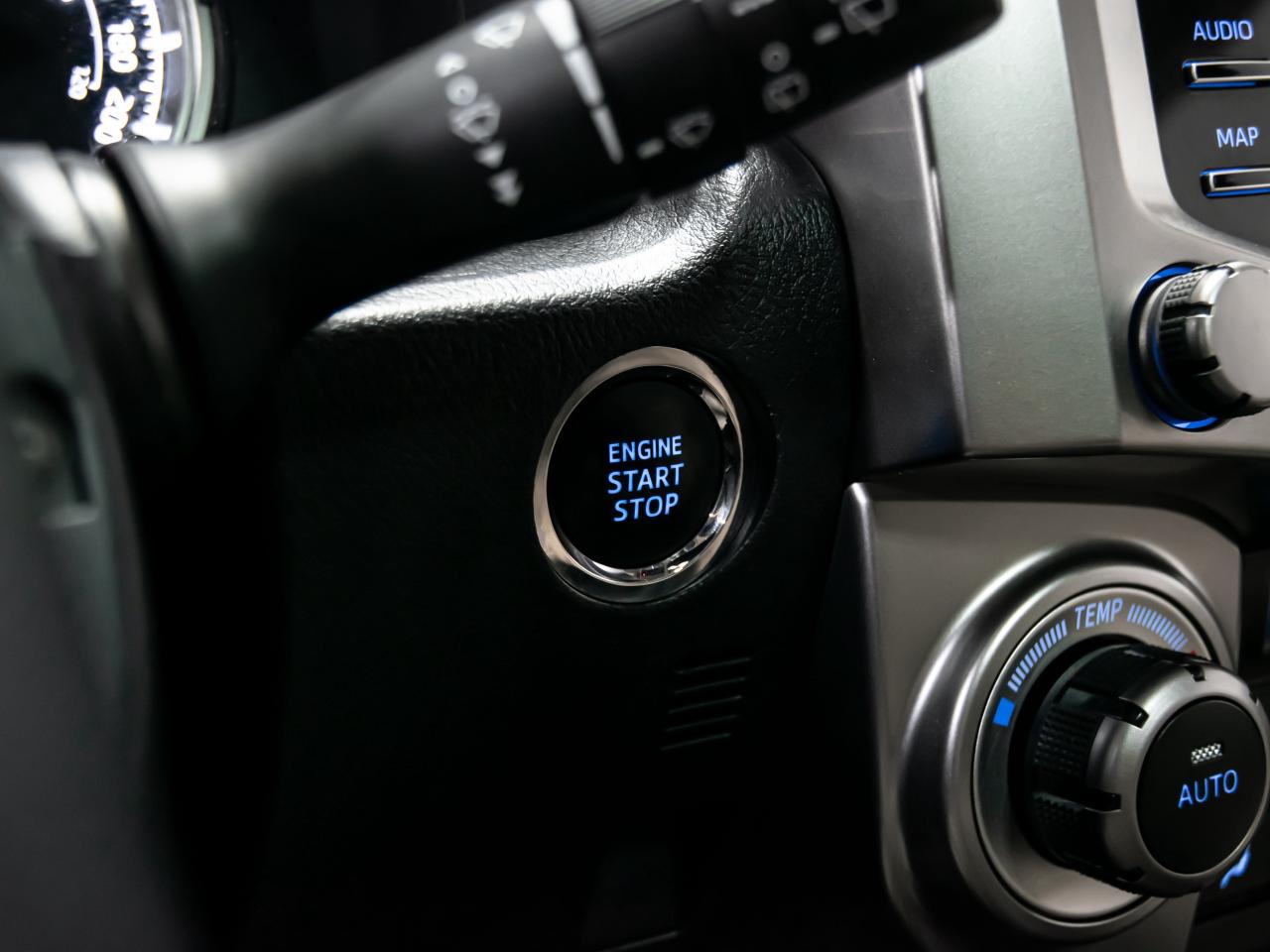 2021 Toyota 4Runner 4WD LIMITED NAVIGATION REAR CAMERA 7 PASSENGER Photo