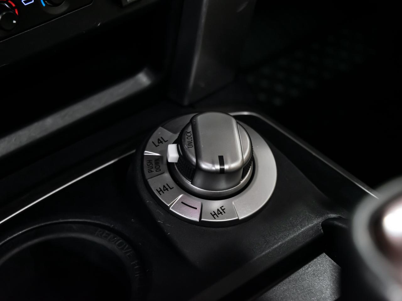 2021 Toyota 4Runner 4WD LIMITED NAVIGATION REAR CAMERA 7 PASSENGER Photo