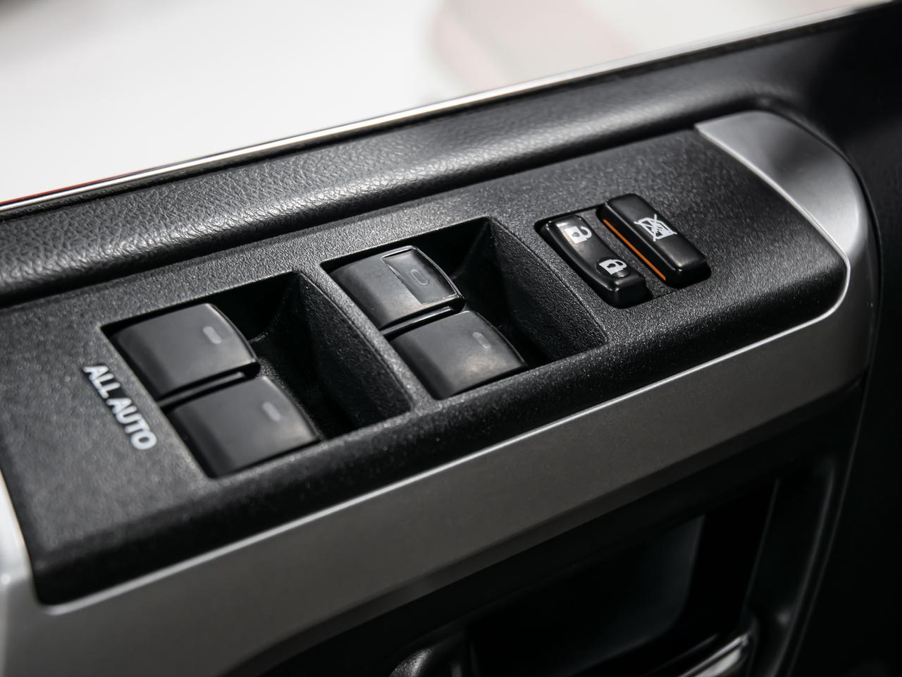 2021 Toyota 4Runner 4WD LIMITED NAVIGATION REAR CAMERA 7 PASSENGER Photo