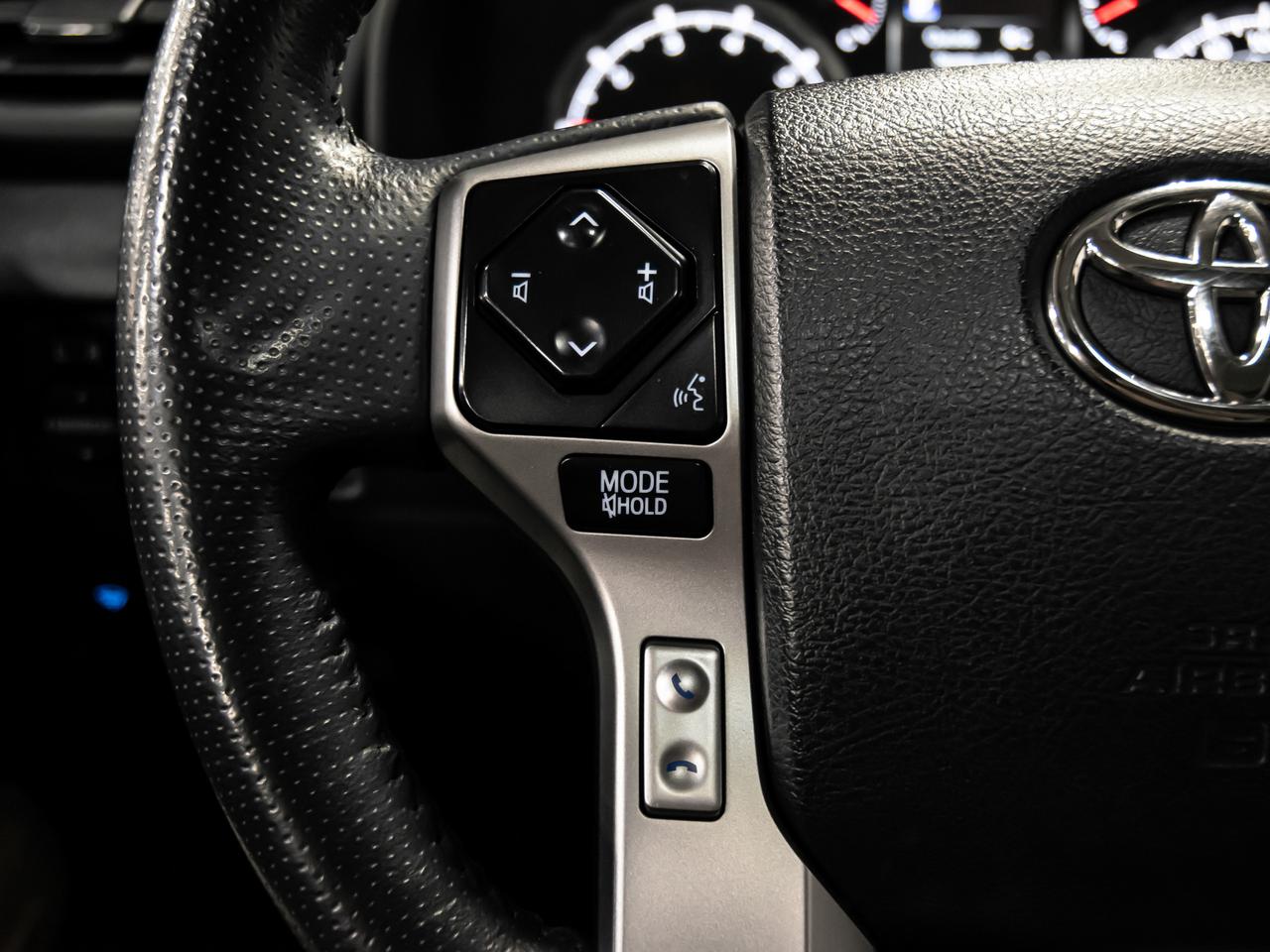 2021 Toyota 4Runner 4WD LIMITED NAVIGATION REAR CAMERA 7 PASSENGER Photo