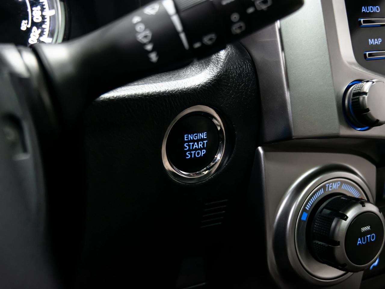 2021 Toyota 4Runner 4WD LIMITED NAVIGATION REAR CAMERA 7 PASSENGER Photo