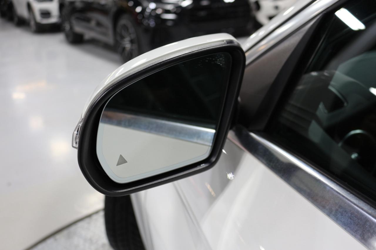 2018 Mercedes-Benz C-Class C 300 4MATIC AMG PKG BLIND SPOTS NAVI REAR VIEW Photo