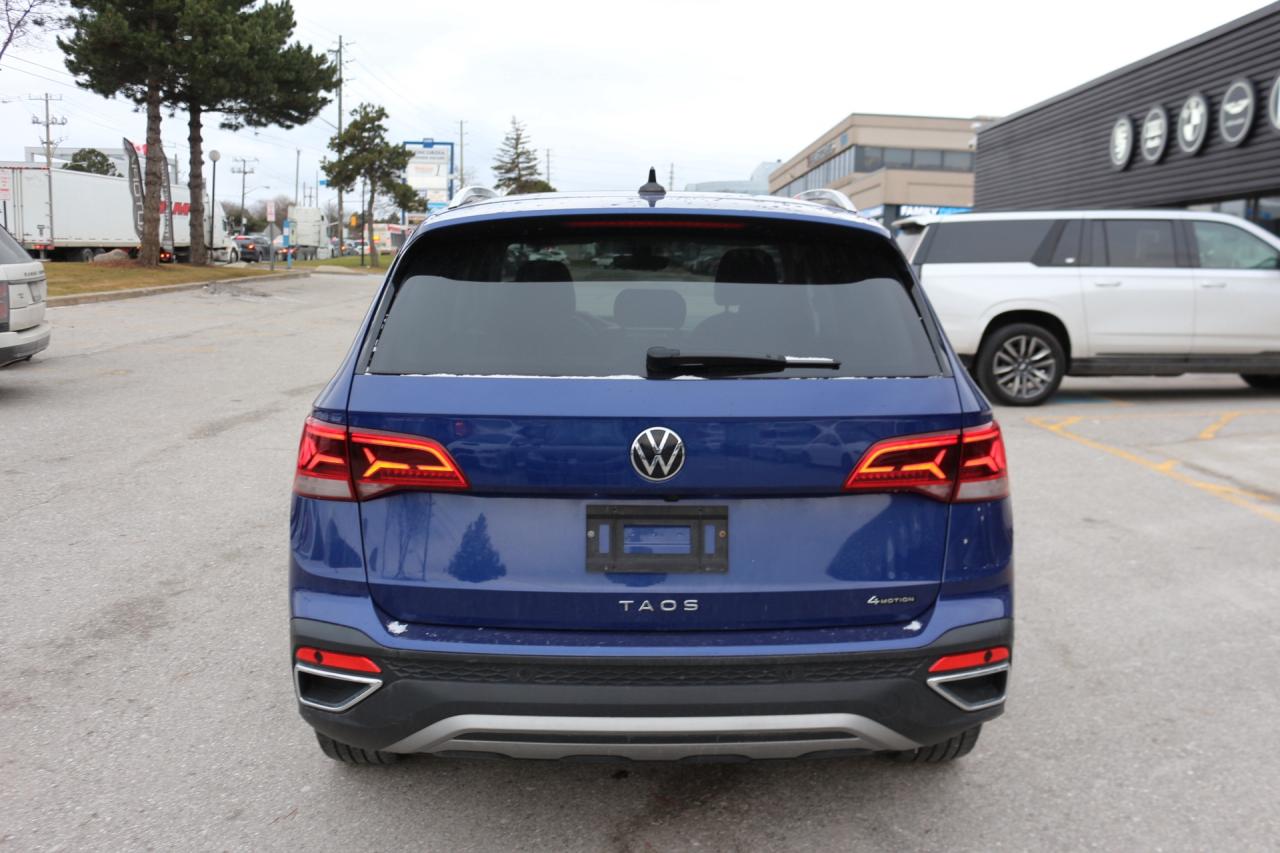 2022 Volkswagen Taos Highline 4MOTION Photo
