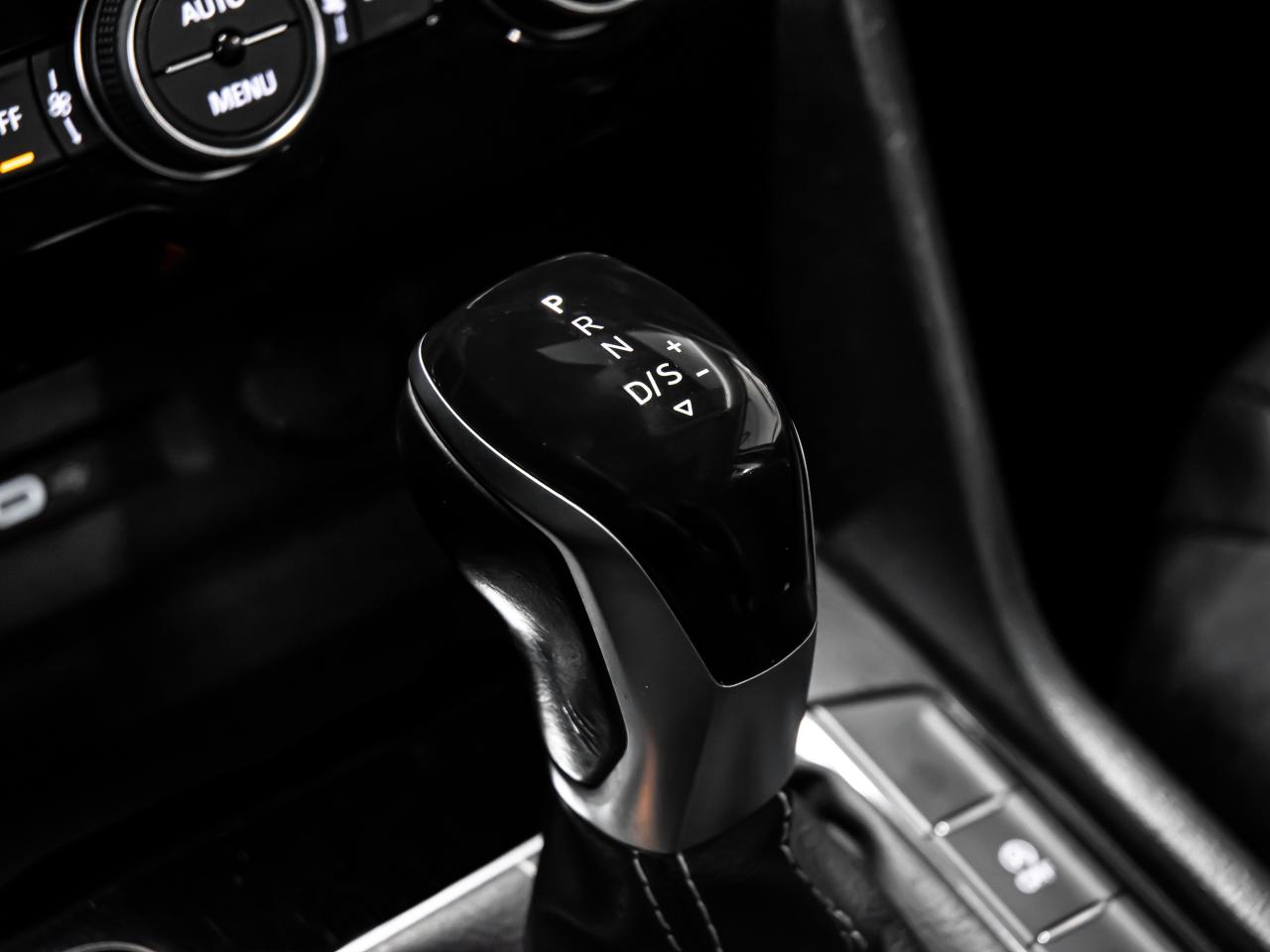 2022 Volkswagen Taos HIGHLINE 4MOTION BLIND SPOTS NAVI REAR VIEW CAM Photo