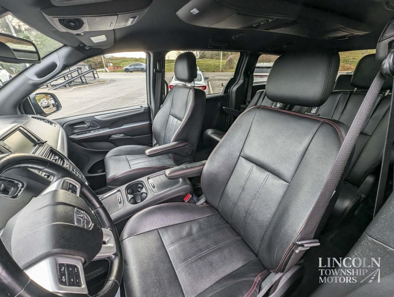 2020 Dodge Grand Caravan GT Photo