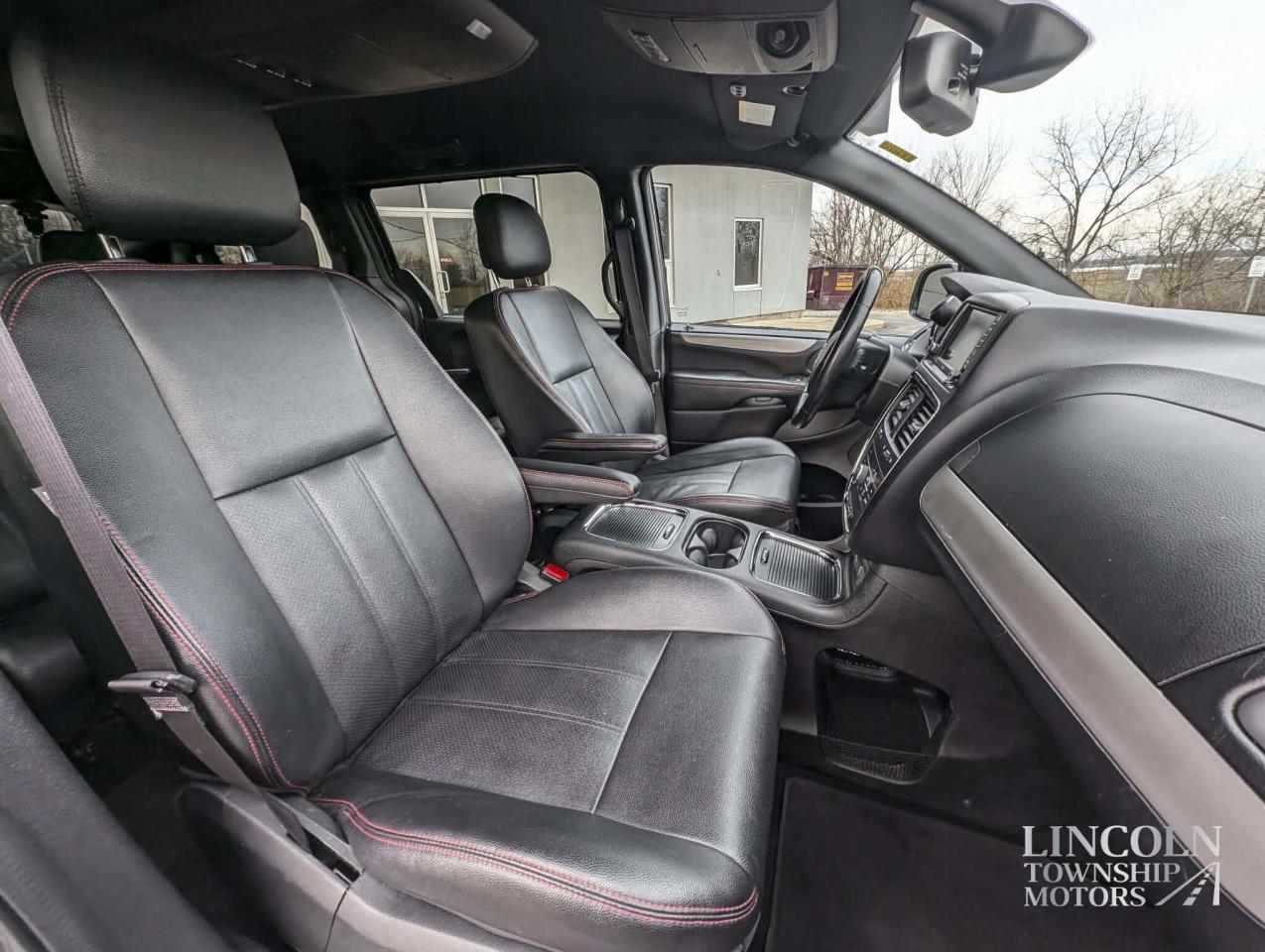 2020 Dodge Grand Caravan GT Photo