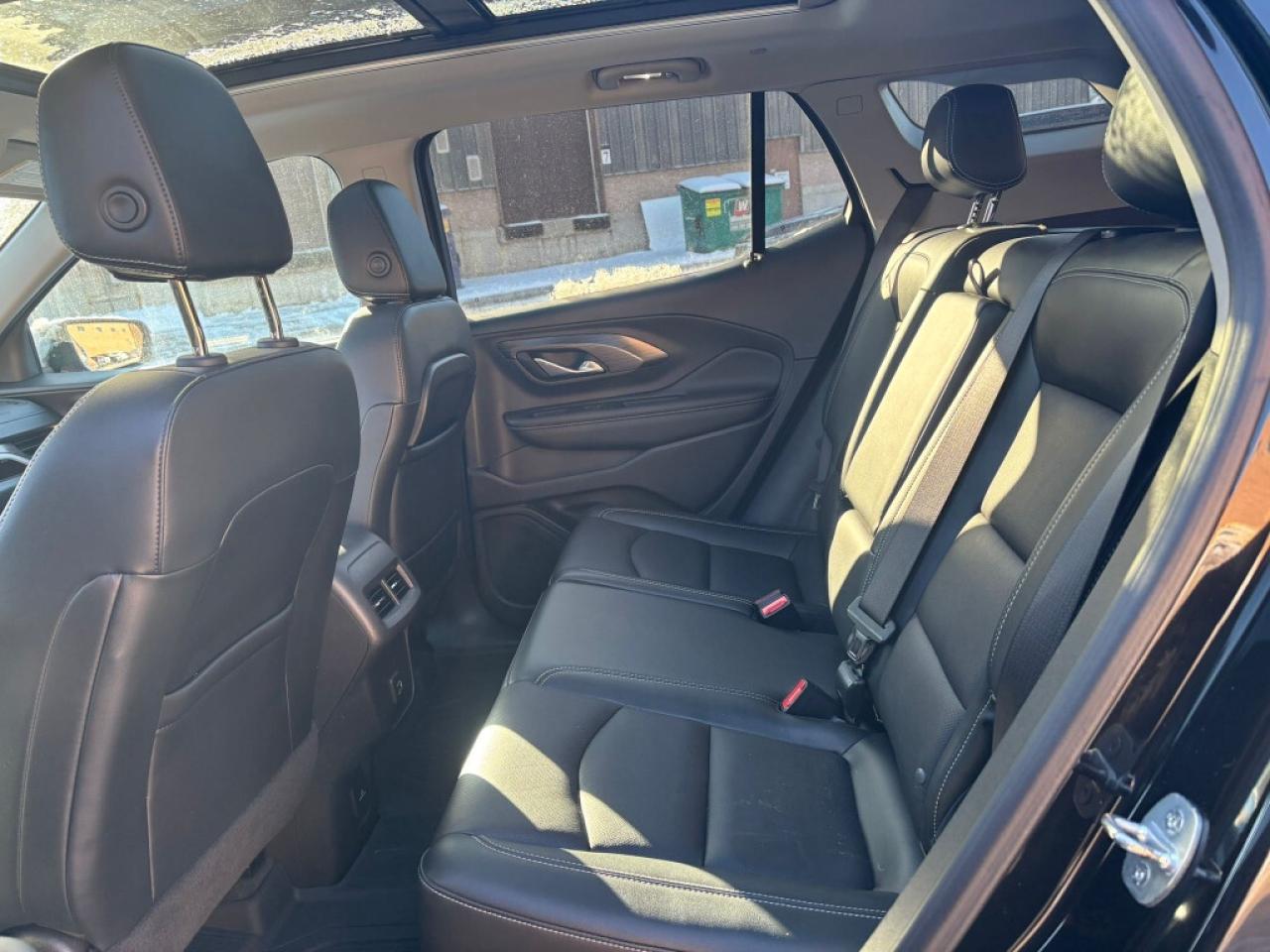 2022 GMC Terrain SLT AWD/Remote Start/Leather/NAVI/Sunroof/ Adaptiv Photo