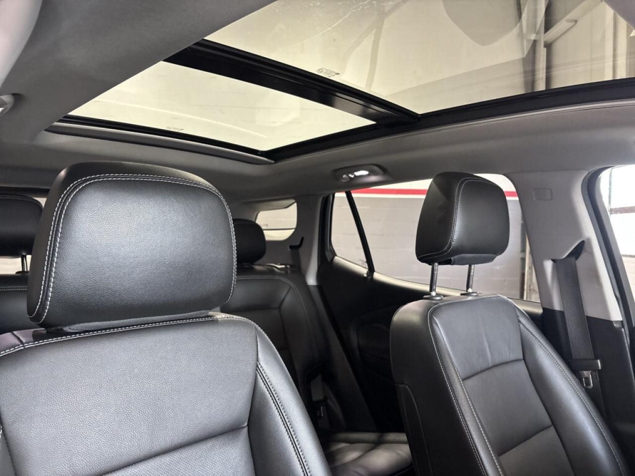 2022 GMC Terrain SLT AWD/Remote Start/Leather/NAVI/Sunroof/ Adaptiv Photo