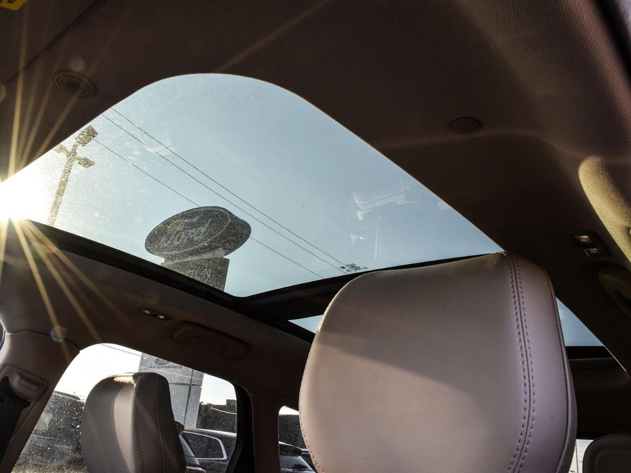 2025 Lincoln Corsair Grand Touring HUD   2.99% 72 MONTHS O.A.C. Photo