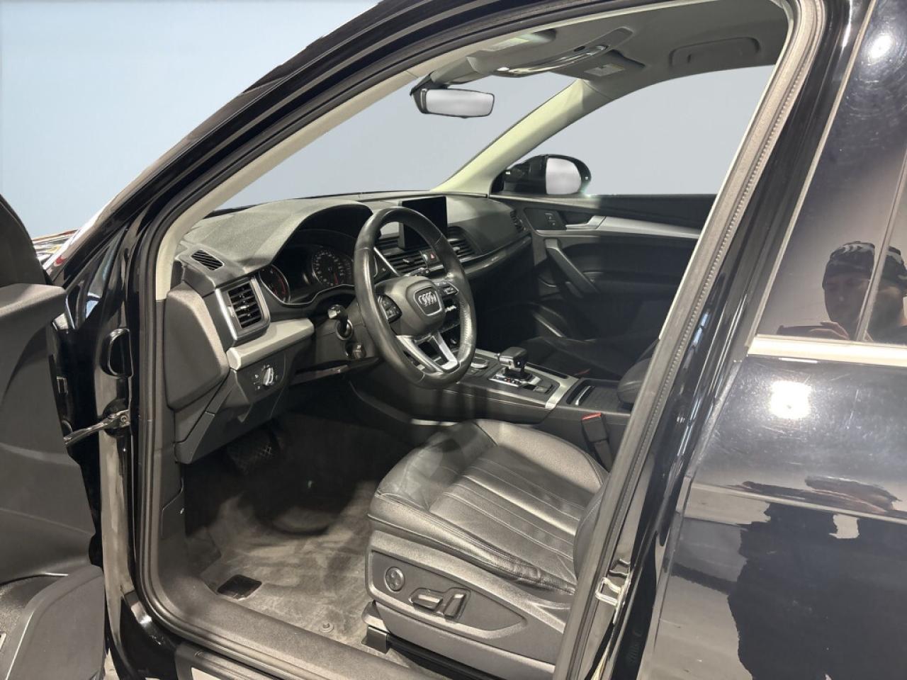 2020 Audi Q5 Quattro/Leather/NAVI/ Clean Carfax / Service Recor Photo