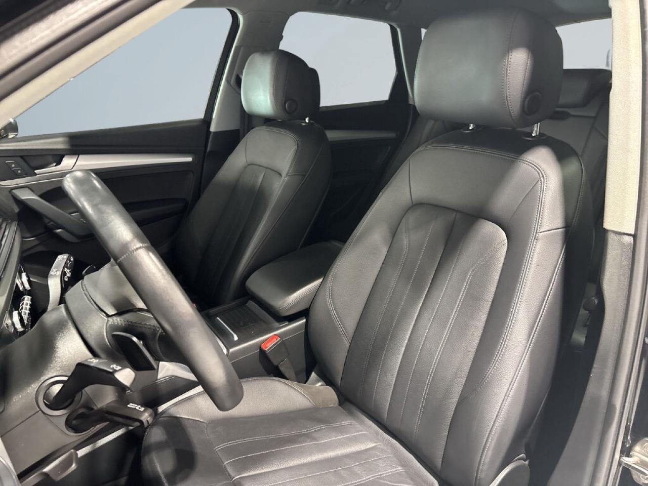 2020 Audi Q5 Quattro/Leather/NAVI/ Clean Carfax / Service Recor Photo