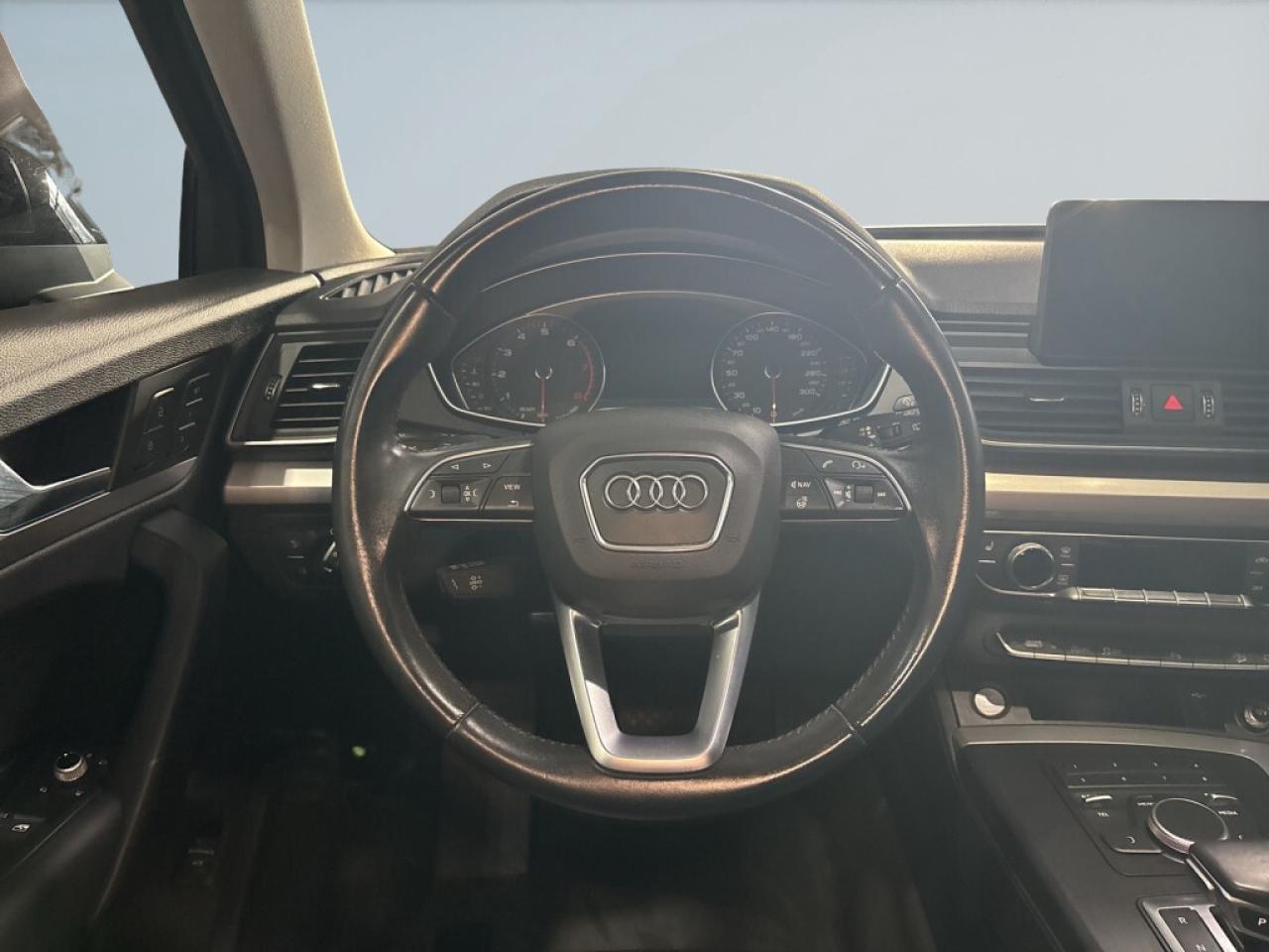 2020 Audi Q5 Quattro/Leather/NAVI/ Clean Carfax / Service Recor Photo