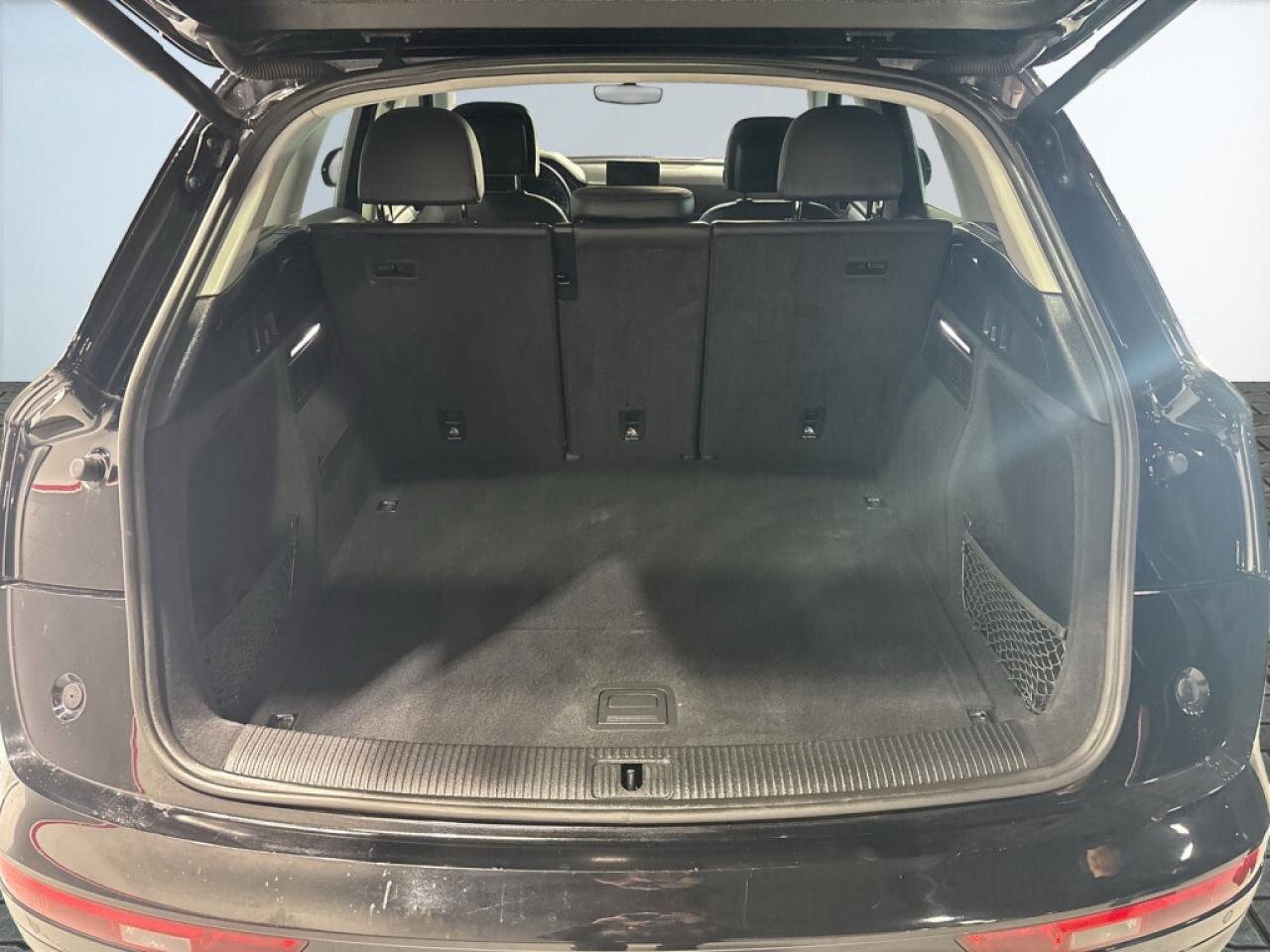 2020 Audi Q5 Quattro/Leather/NAVI/ Clean Carfax / Service Recor Photo