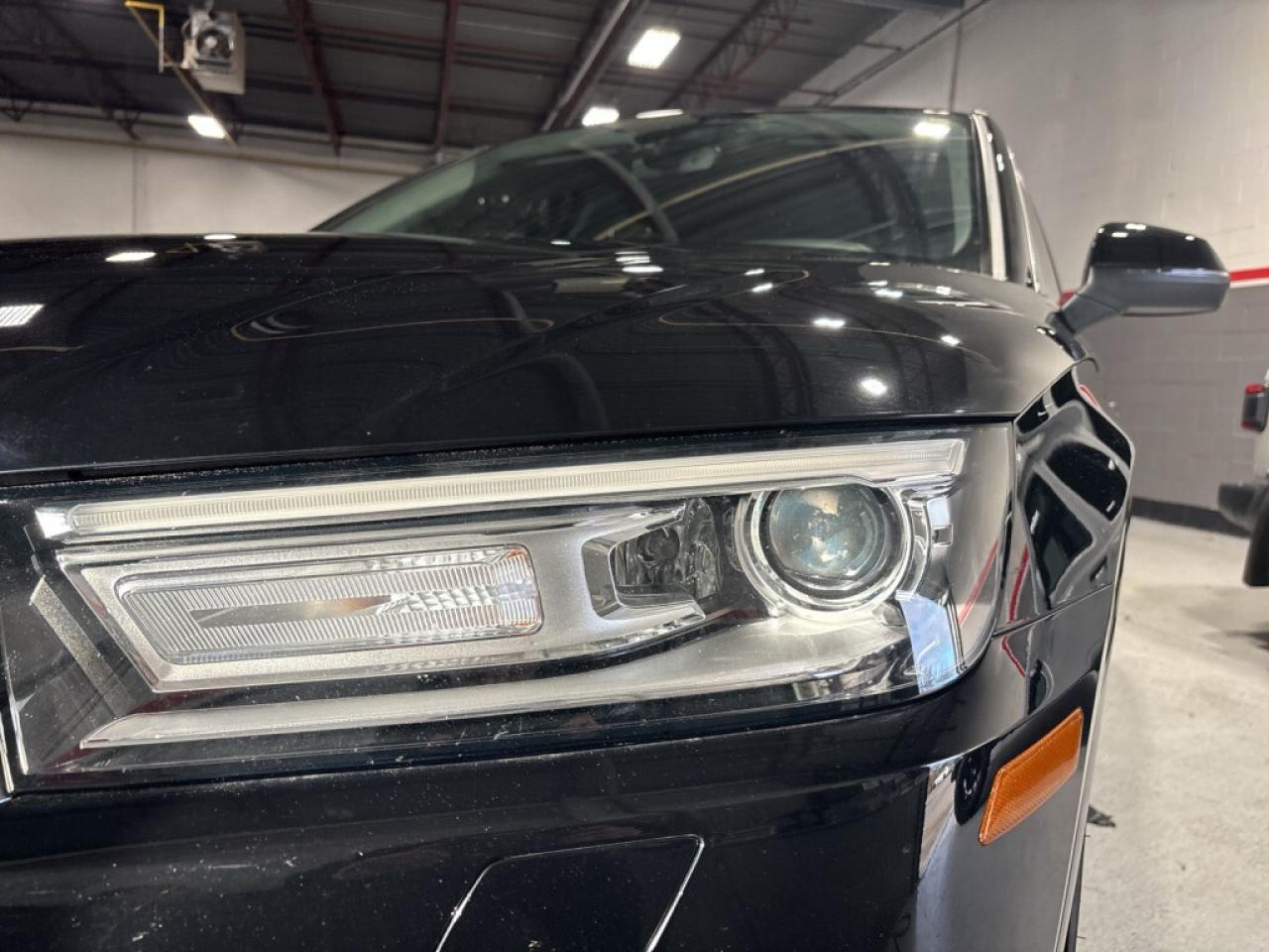 2020 Audi Q5 Quattro/Leather/NAVI/ Clean Carfax / Service Recor Photo