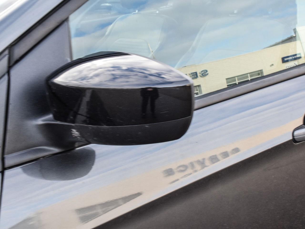 2017 Ford Escape SE SE Appearance Package   Navigation   Power Lift Photo