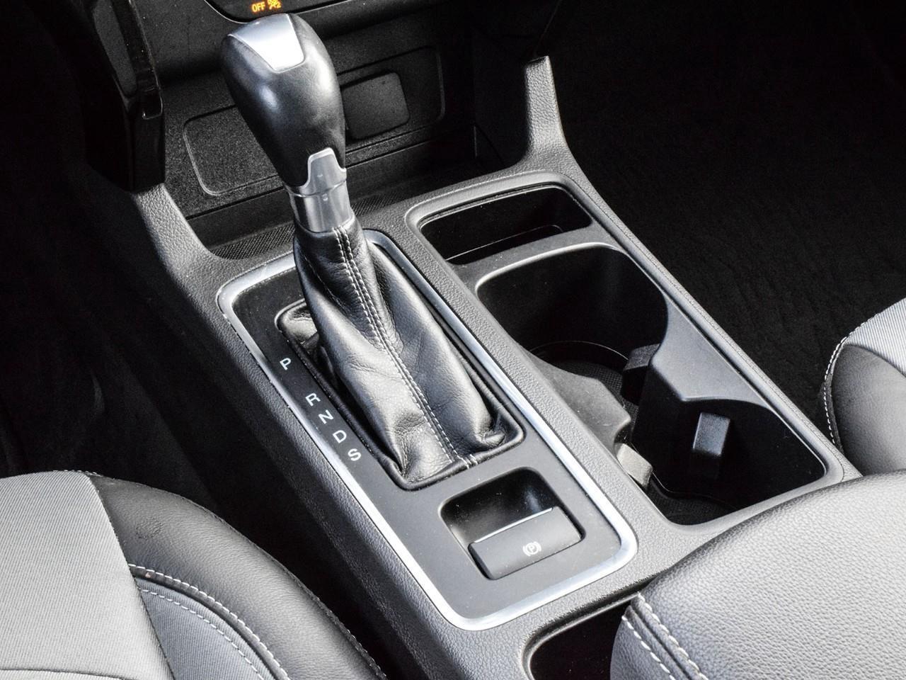 2017 Ford Escape SE SE Appearance Package   Navigation   Power Lift Photo