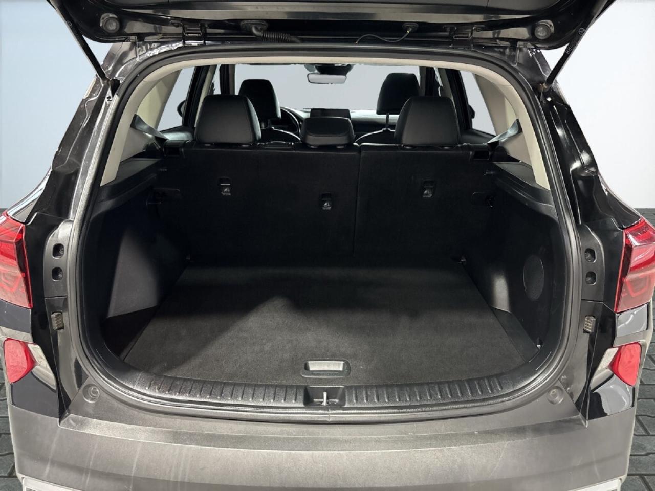 2021 Kia Seltos SX Turbo AWD/Leather/Panoroof/NAVI/Lane Depart/Dri Photo