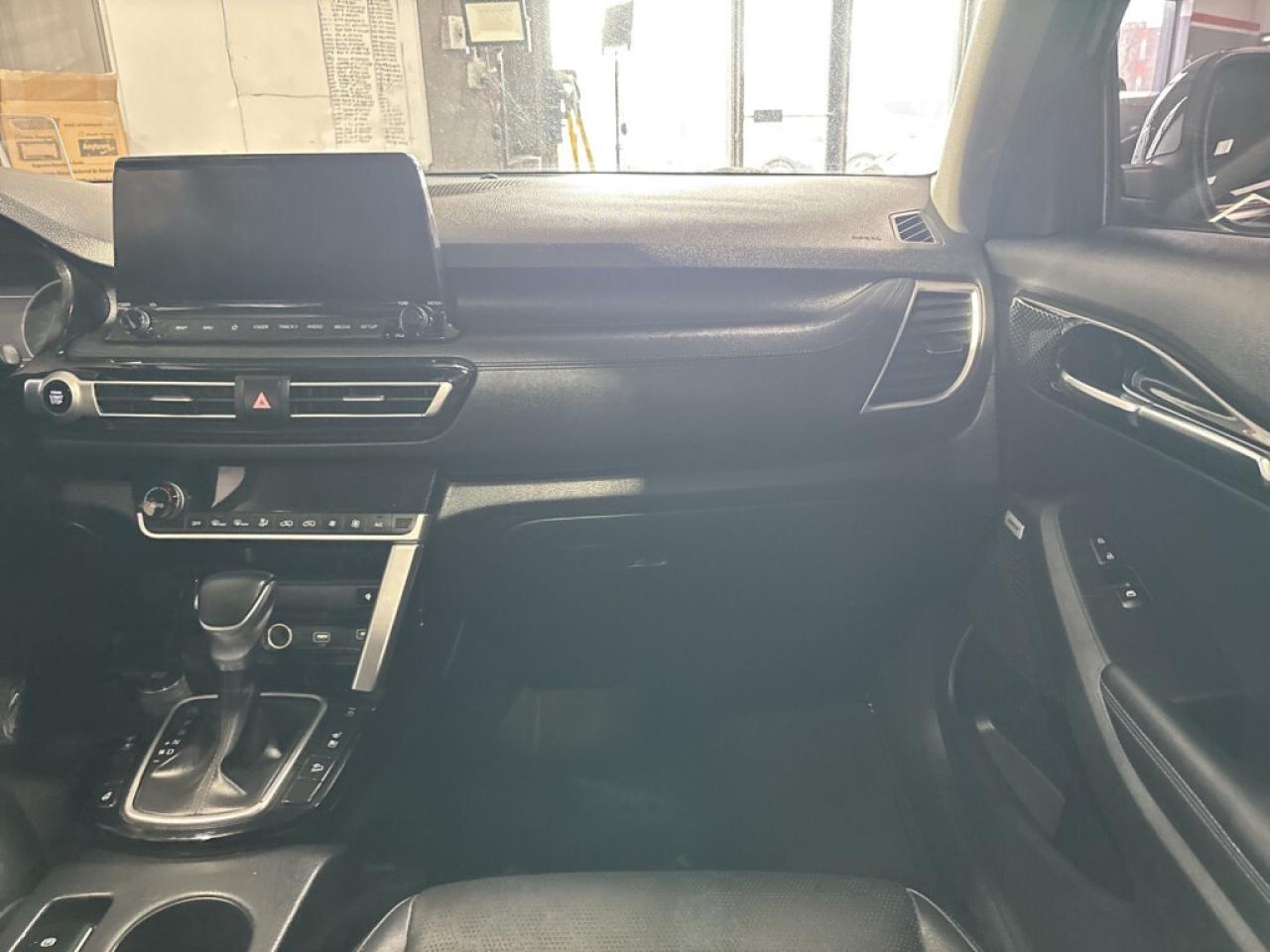 2021 Kia Seltos SX Turbo AWD/Leather/Panoroof/NAVI/Lane Depart/Dri Photo