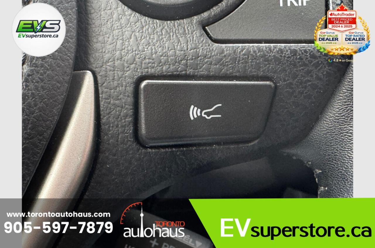 2018 Toyota RAV4 Hybrid SE/NO ACCIDENTS Photo