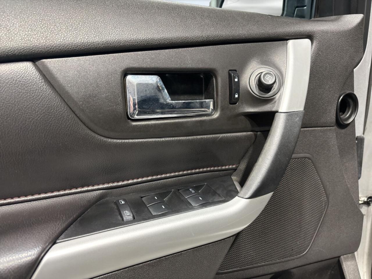 2014 Ford Edge SEL AWD /Leather/Sunroof/Back Up Cam/NAVI/Bluetoot Photo