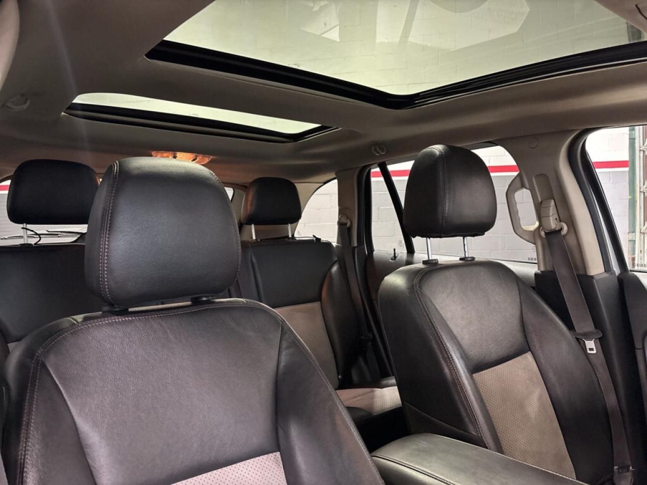 2014 Ford Edge SEL AWD /Leather/Sunroof/Back Up Cam/NAVI/Bluetoot Photo