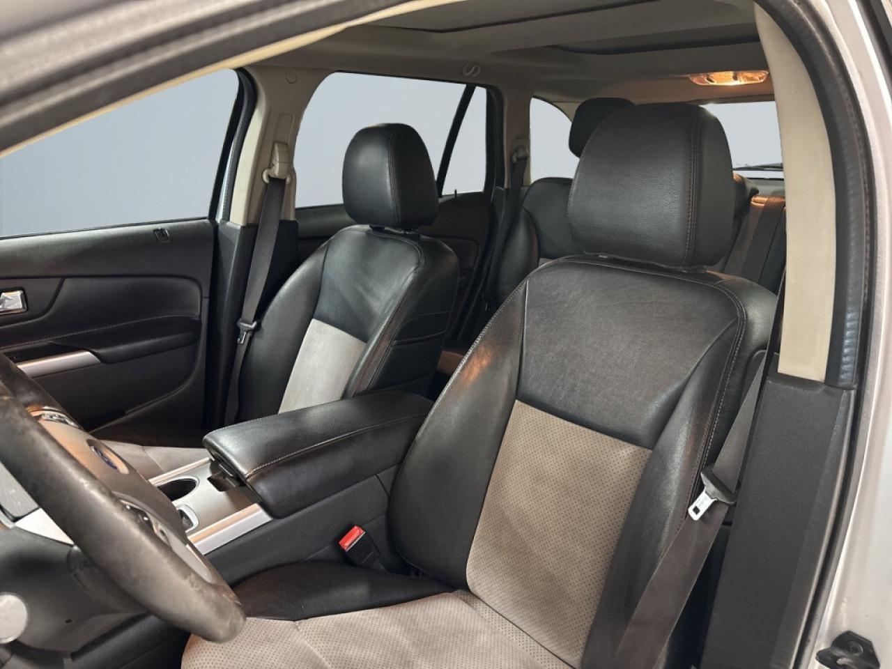 2014 Ford Edge SEL AWD /Leather/Sunroof/Back Up Cam/NAVI/Bluetoot Photo