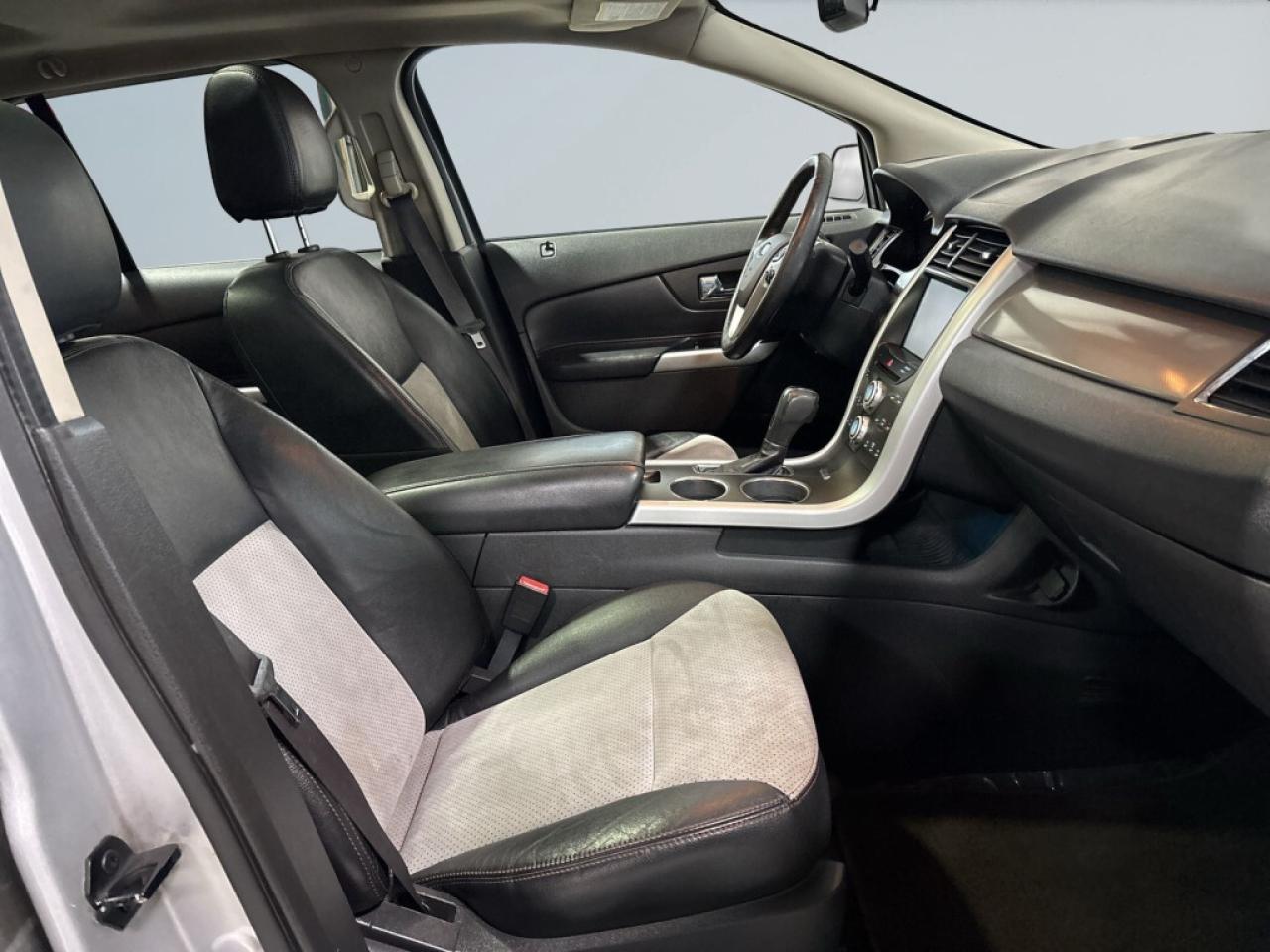 2014 Ford Edge SEL AWD /Leather/Sunroof/Back Up Cam/NAVI/Bluetoot Photo