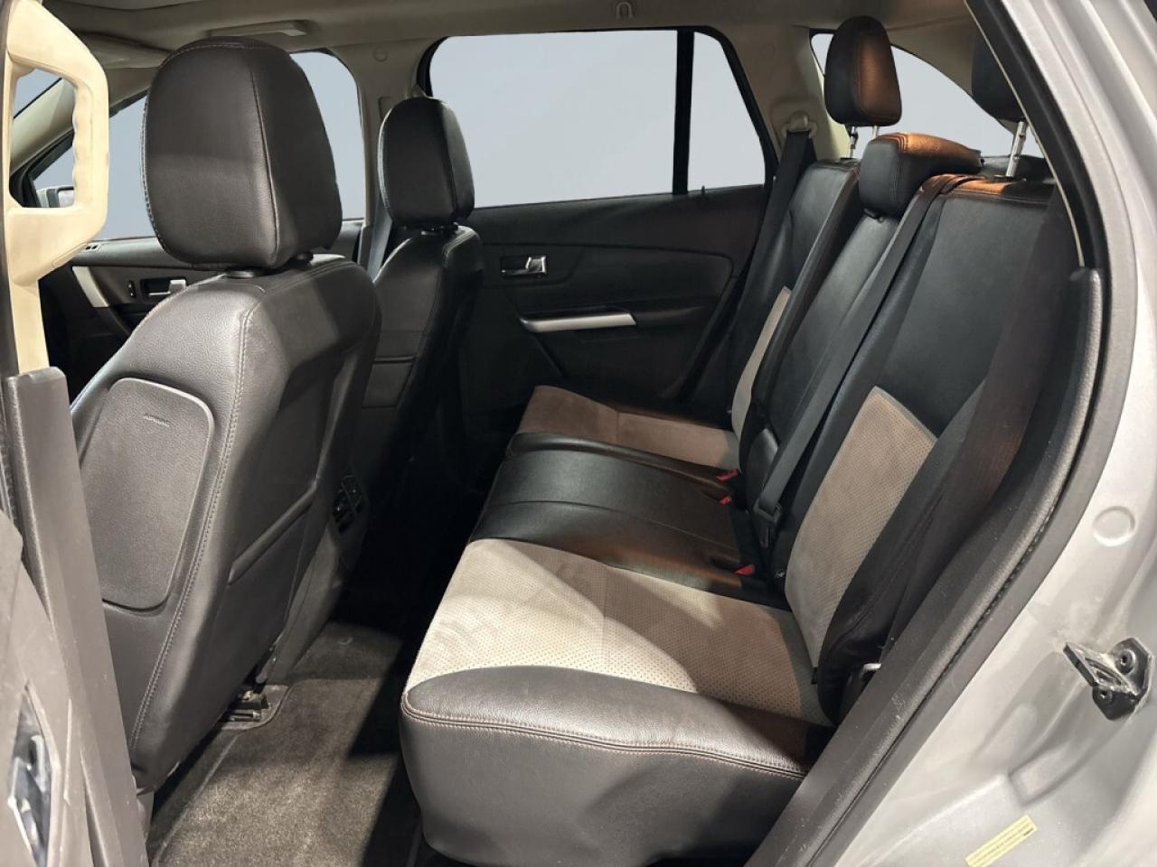 2014 Ford Edge SEL AWD /Leather/Sunroof/Back Up Cam/NAVI/Bluetoot Photo