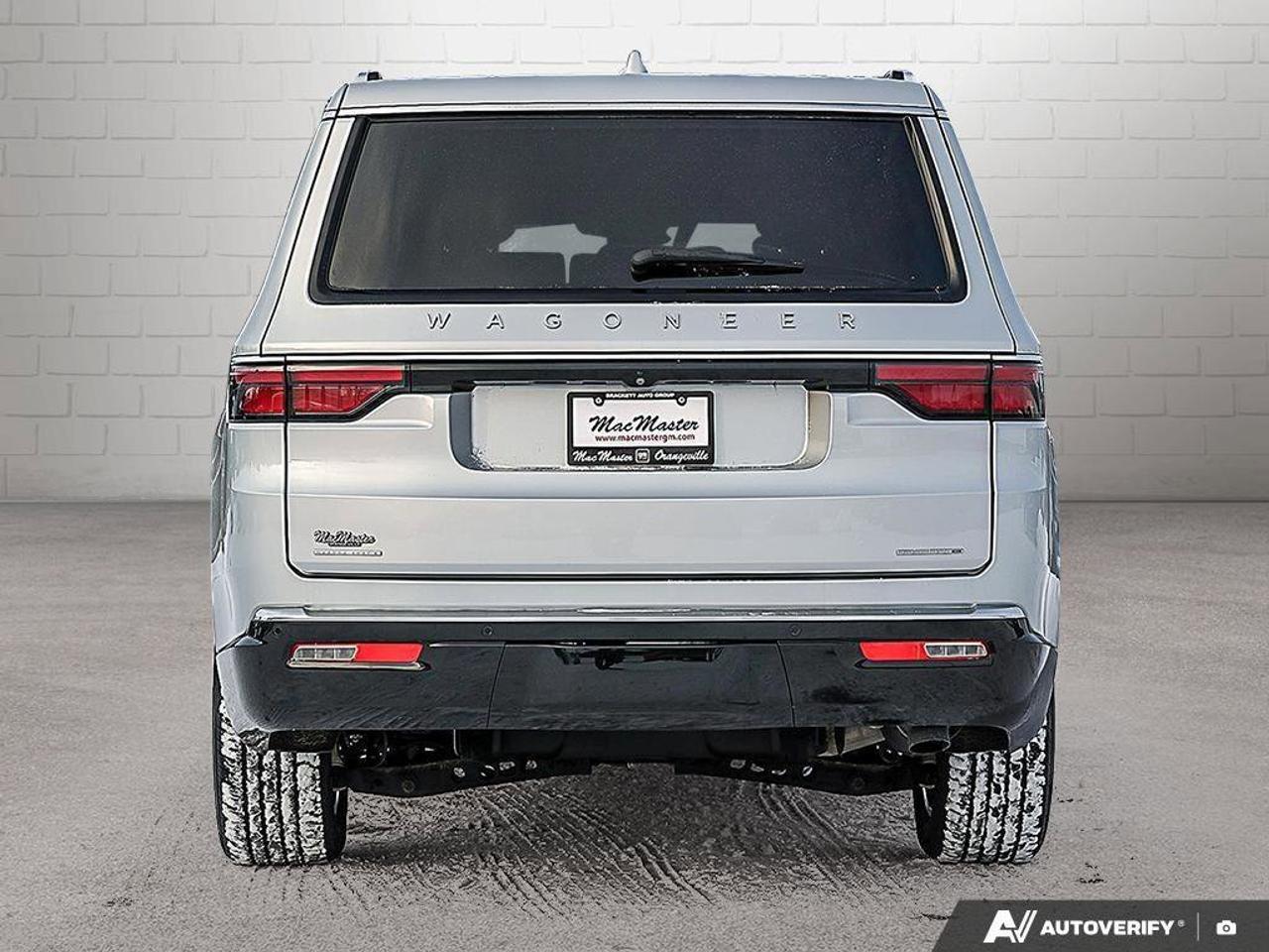 2022 Jeep Wagoneer Series IIISERIES III, 5.7L V8, AWD, LEATHER, NAV, Photo3