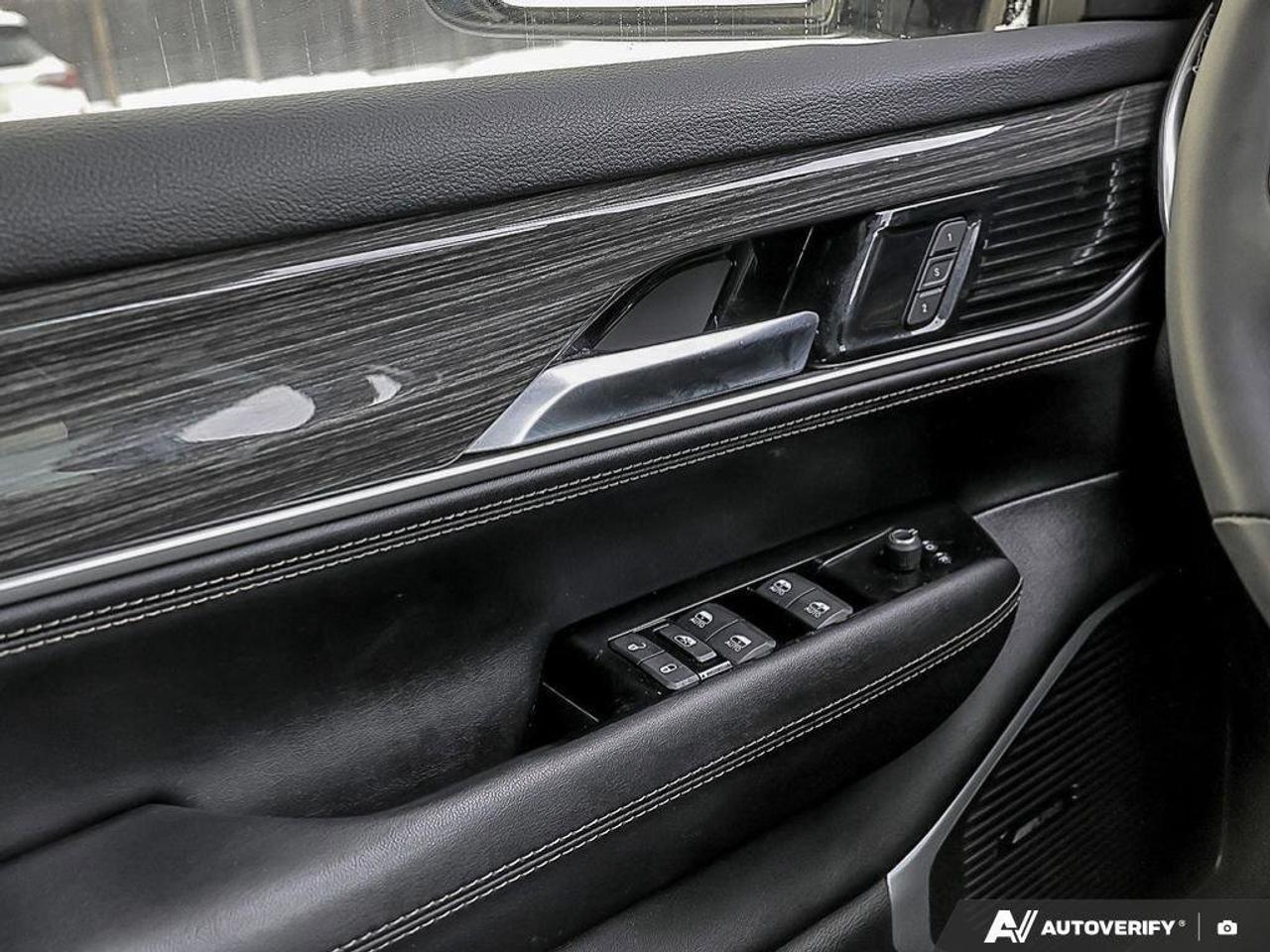 2022 Jeep Wagoneer Series IIISERIES III, 5.7L V8, AWD, LEATHER, NAV, Photo