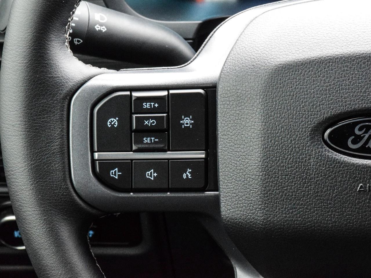 2025 Ford F-150 XLT Photo