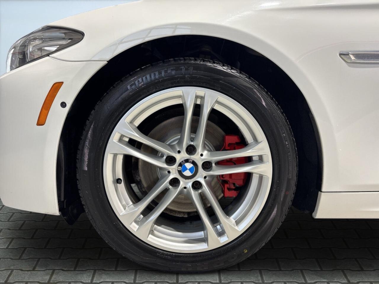 2015 BMW 528 xDrive M Sport Pkg/NAVI/Leather/Sunroof/ Amazing C Photo