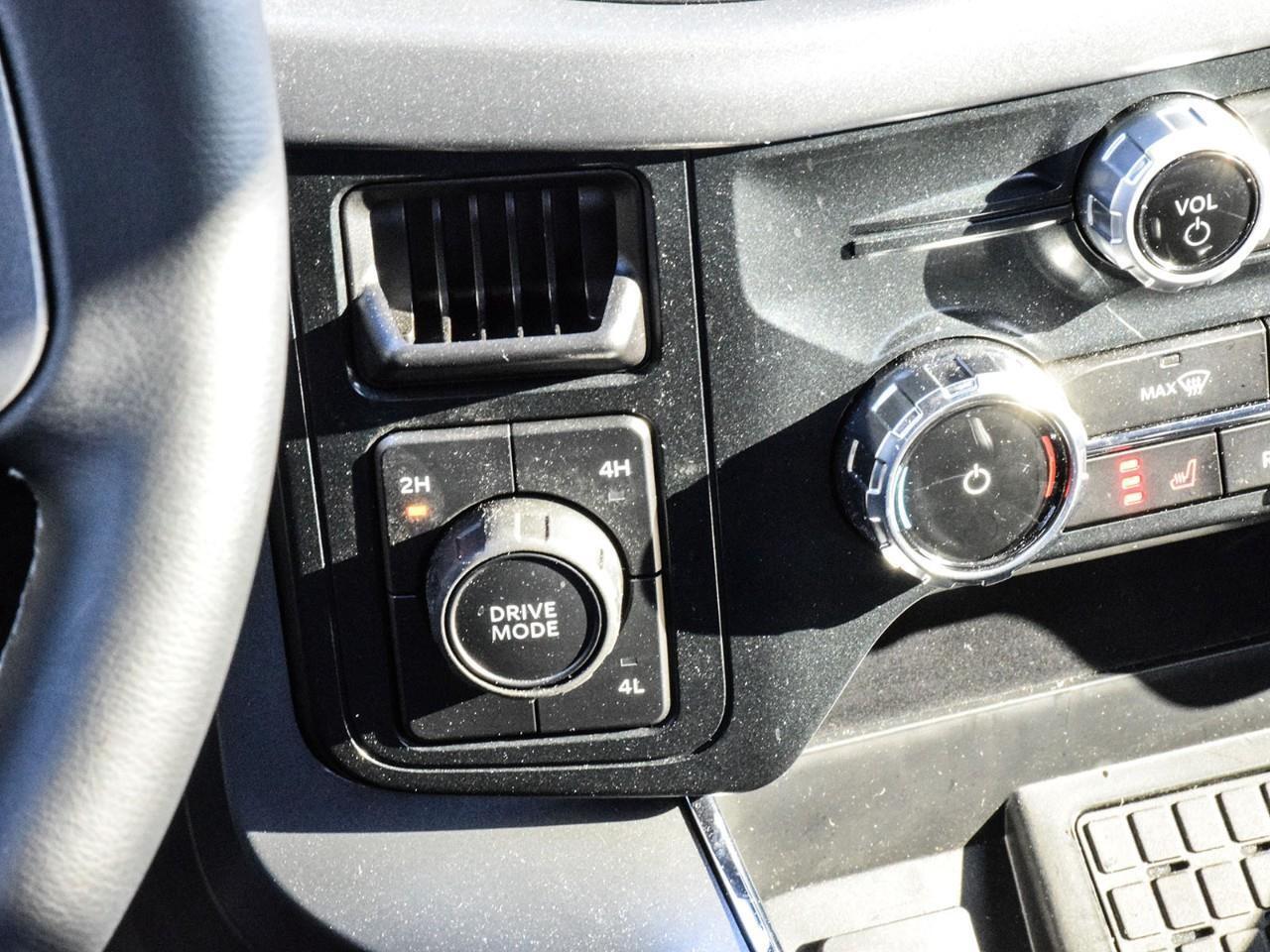 2025 Ford F-150 XLT Photo