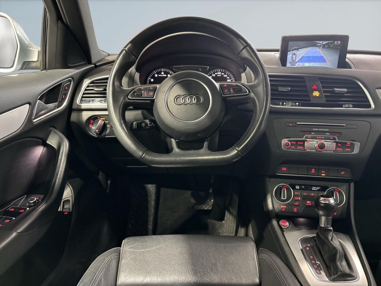2018 Audi Q3 2.0 TFSI Progressiv S Line/Leather/NAVI/Sunroof/Cl Photo