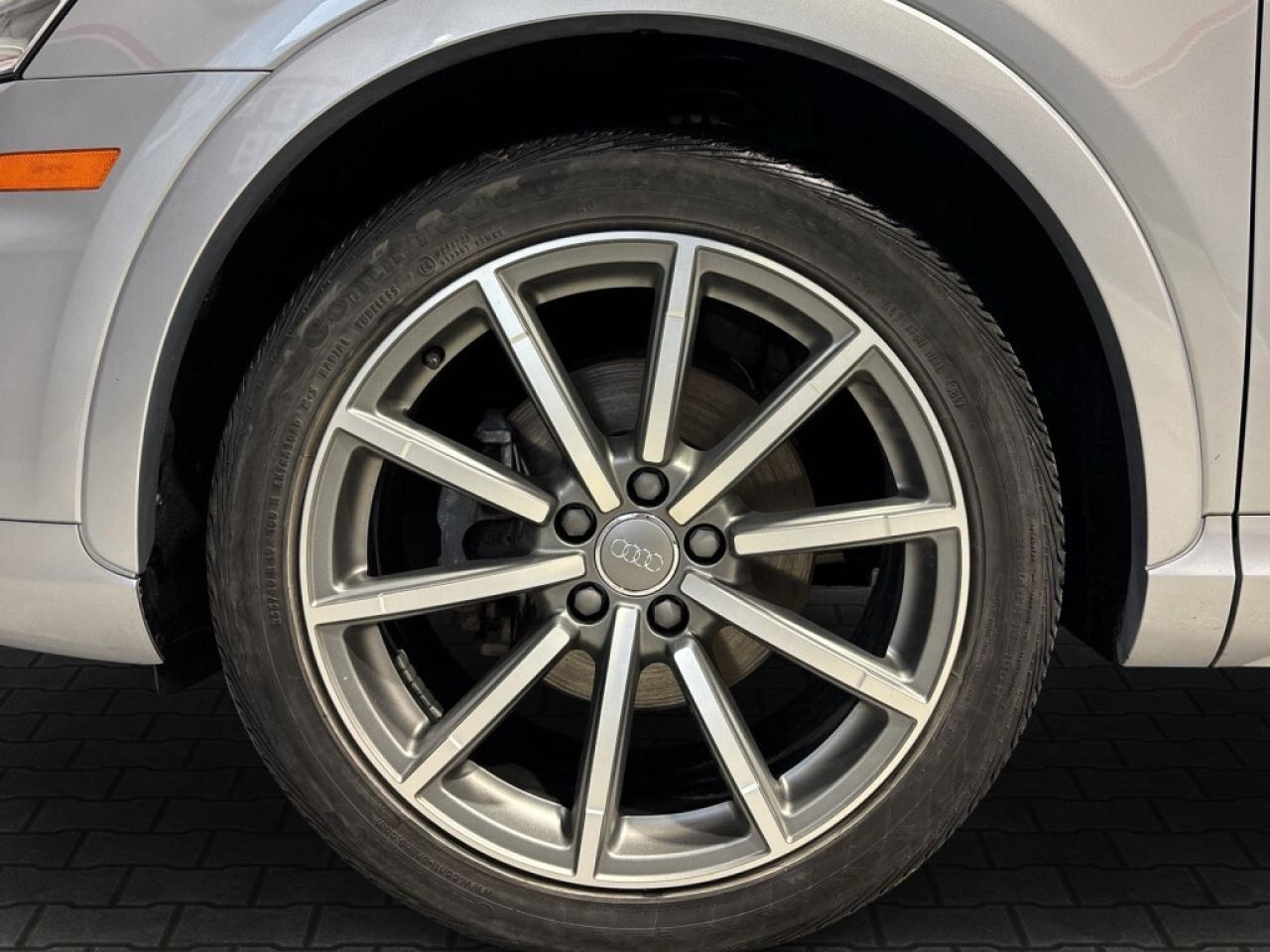 2018 Audi Q3 2.0 TFSI Progressiv S Line/Leather/NAVI/Sunroof/Cl Photo