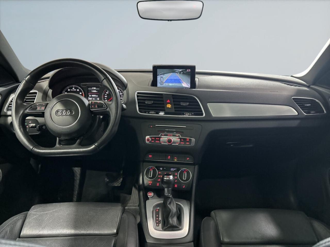 2018 Audi Q3 2.0 TFSI Progressiv S Line/Leather/NAVI/Sunroof/Cl Photo